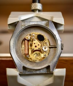 Zaria Cal: 1956-os analóg quartz szerkezet